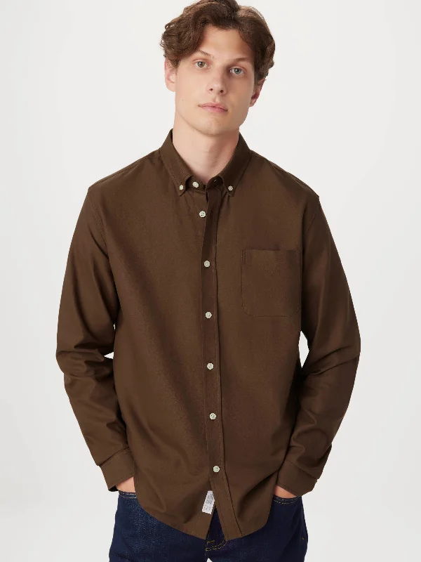 Men's Travel Shirts for Easy PackingThe Jasper Oxford Shirt in Deep Brown