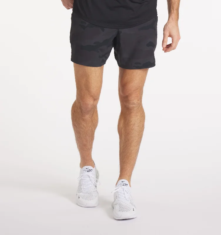 Men's Pants with Deep PocketsStride Short [5.5"]