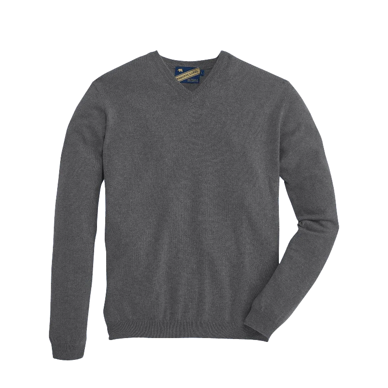 Men's Sweaters with High-Low HemlinesJames V-Neck Cashmere Sweater - Heather Charcoal Grey