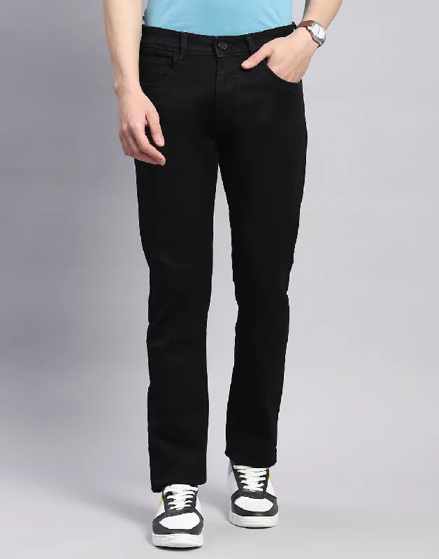 Elegant Straight-Leg Men's JeansMen Black Light Wash Straight Fit Denim