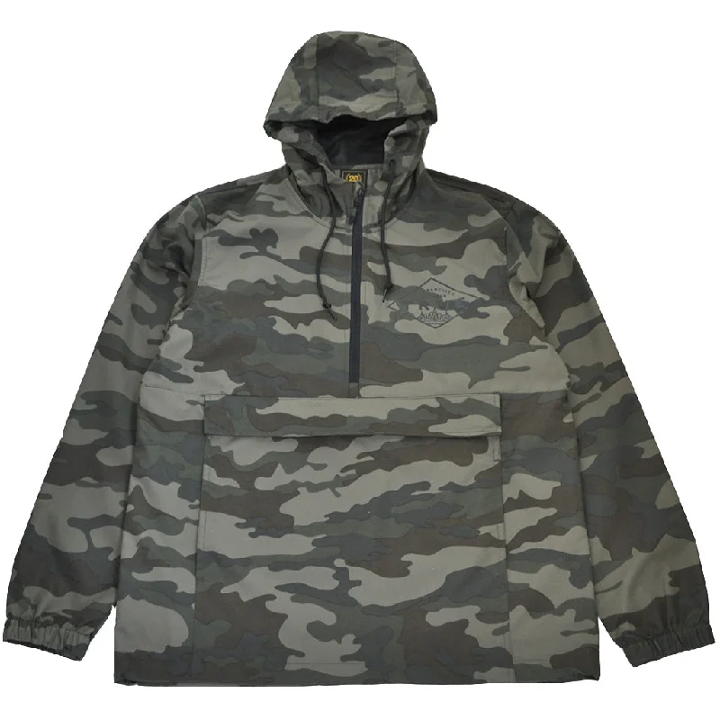 Men's Coats for SkiingTrue Men's Established SF Anorak Camo