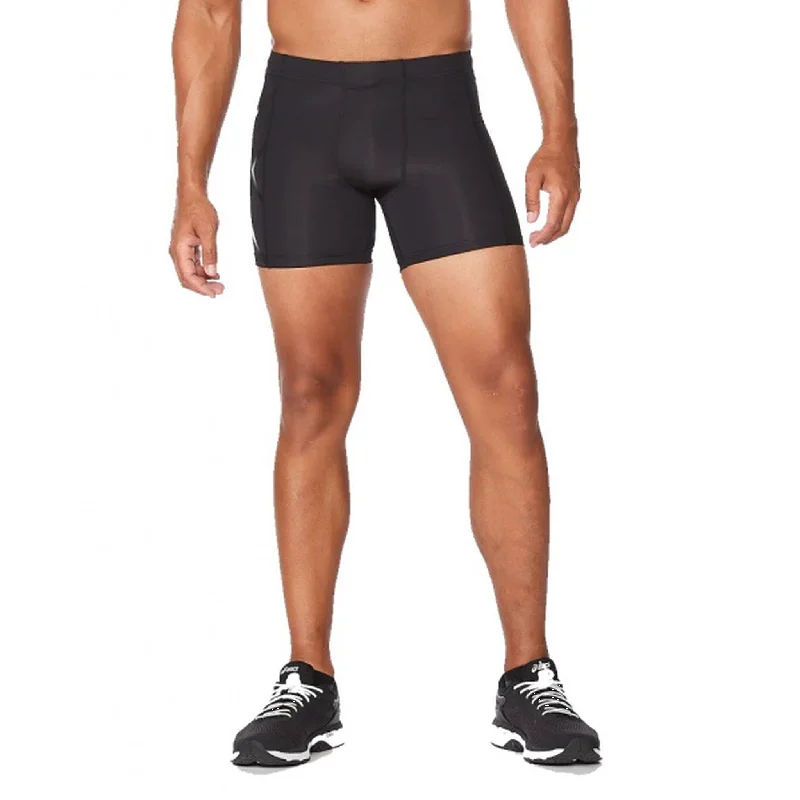 Men's Pants with Deep Pockets2XU Mens TR2 Compression 1/2 Short