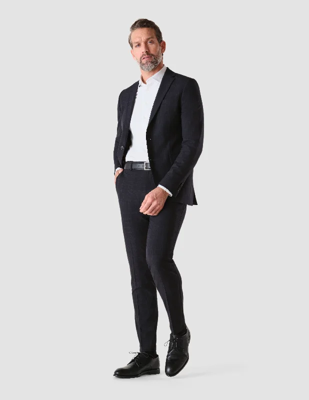 Men's Suits for Tall MenEssential Suit Winchester